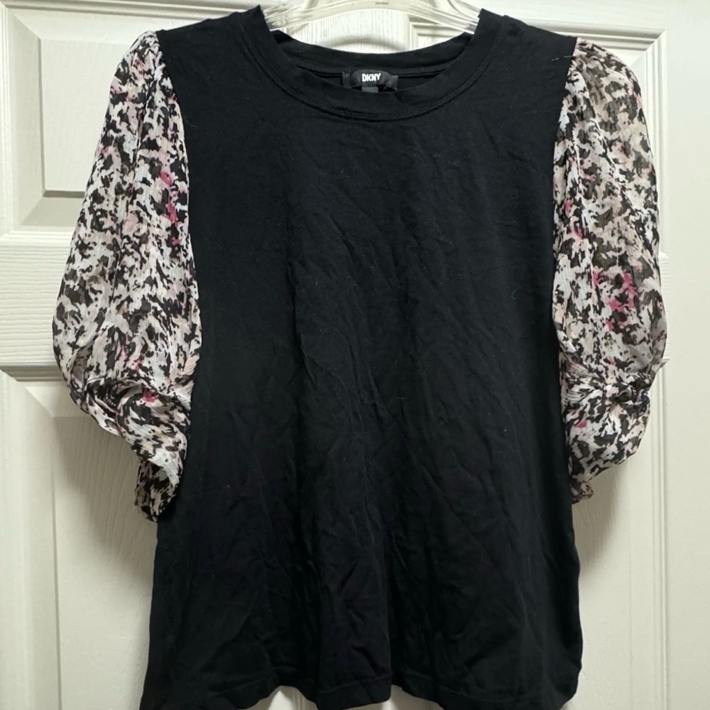 DKNY Black and White Puff Sleeve Blouse